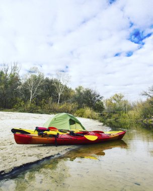 Bir çift Hilal Lake olimpik Park, ABD üzerinde Kayak.