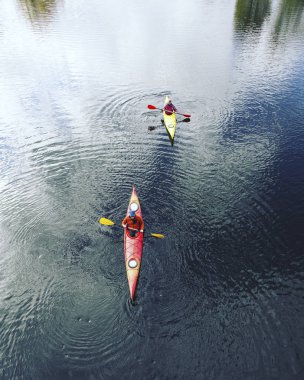Bir çift Hilal Lake olimpik Park, ABD üzerinde Kayak