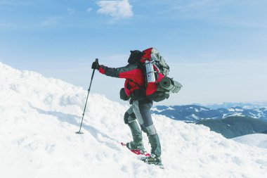 Karayak walker güzel gündoğumu li ile toz karda koşma