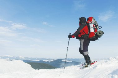 Karayak walker güzel gündoğumu li ile toz karda koşma