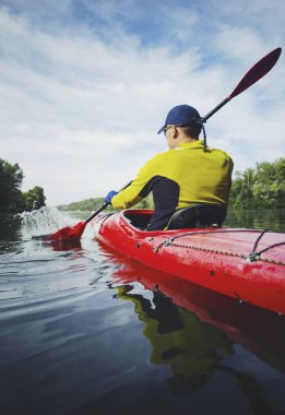 Kayık su spor afiş kopya alanı ile. Üst düzey kanocu