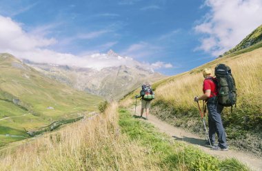 Yaklaşık 200 km benzersiz bir trek tur du Mont Blanc's bir