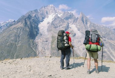 Yaklaşık 200 km benzersiz bir trek tur du Mont Blanc's bir