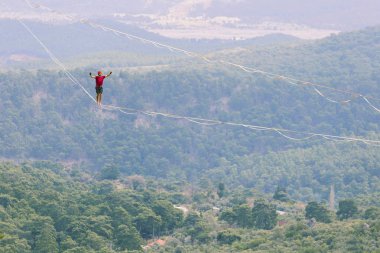 Gökyüzünde aşmak. Antalya'da Türk Highline karnaval.