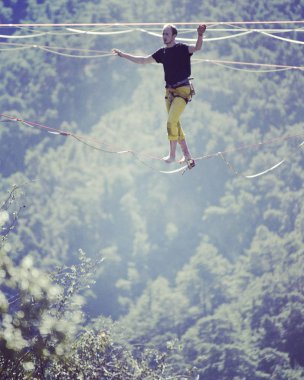 Gökyüzünde aşmak. Antalya'da Türk Highline karnaval.