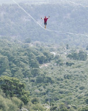 Gökyüzünde aşmak. Antalya'da Türk Highline karnaval.