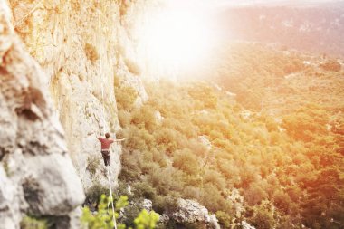 Gökyüzünde aşmak. Antalya'da Türk Highline karnaval.