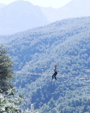 Gökyüzünde aşmak. Antalya'da Türk Highline karnaval.