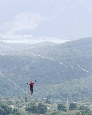 Gökyüzünde aşmak. Antalya'da Türk Highline karnaval.