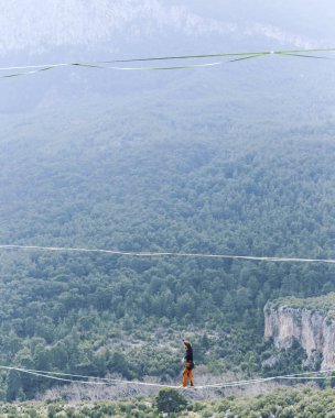 Gökyüzünde aşmak. Antalya'da Türk Highline karnaval.