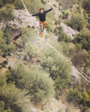 Gökyüzünde aşmak. Antalya'da Türk Highline karnaval.