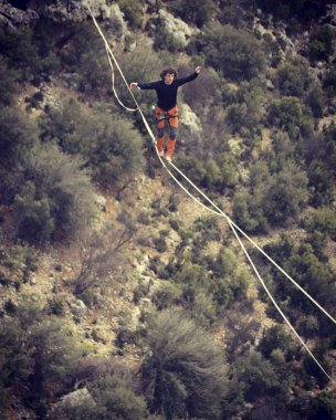 Gökyüzünde aşmak. Antalya'da Türk Highline karnaval.