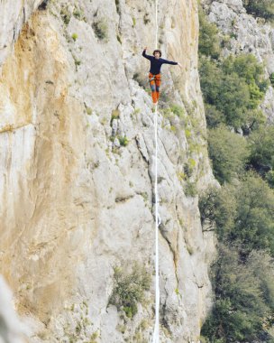 Gökyüzünde aşmak. Antalya'da Türk Highline karnaval.
