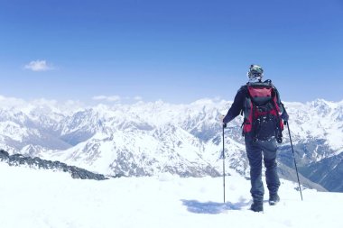 Yaklaşık 200 km benzersiz bir trek tur du Mont Blanc's bir