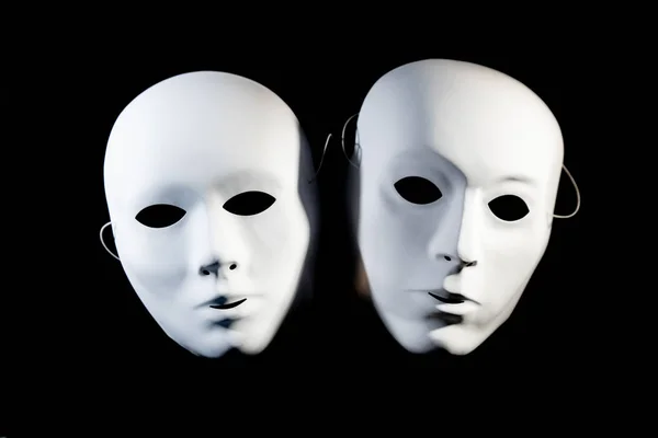 Máscaras Brancas Homem Mulher Fundo Preto — Fotografia de Stock