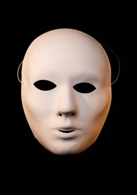 siyah zemin üzerine beyaz maske