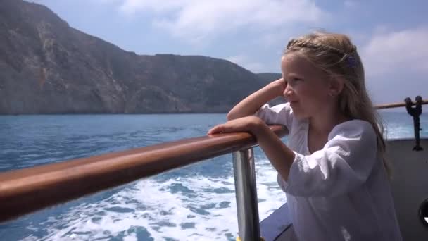 Kid Travelling Boat Child Ship Girl Ferry Boat Lefkada Island — стоковое видео