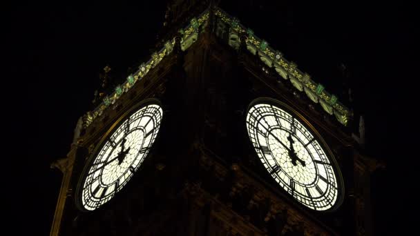 Big Ben Close Up Klok Mechanisme View, Londen Nachtval, Toeristisch Landschap — Stockvideo