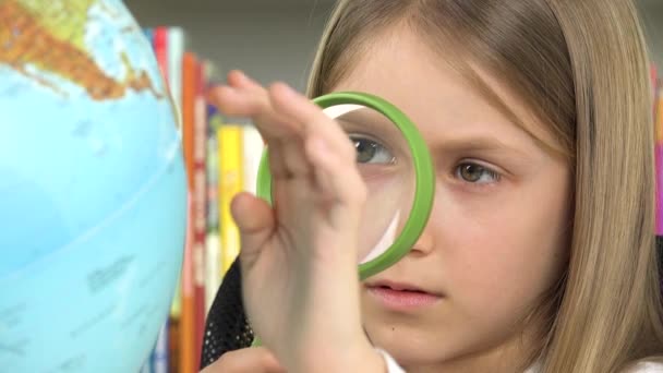 Estudante Kid Learning Criança Estudando Biblioteca Escola Girl Reading Book — Vídeo de Stock