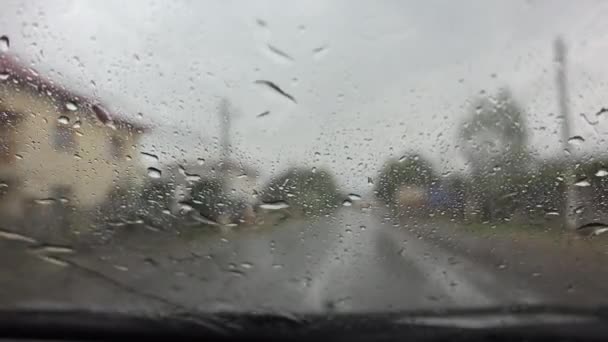 Ruch Deszczu Mieście Jazda Samochodem Silnego Sztormu Drogi Autostrady Deszczowe — Wideo stockowe