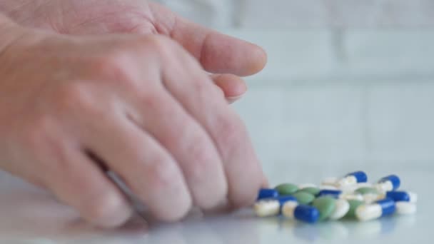 Comprimidos Dosagem Mulher Doente Para Tratamento Diário Medicamentos Para Doenças — Vídeo de Stock