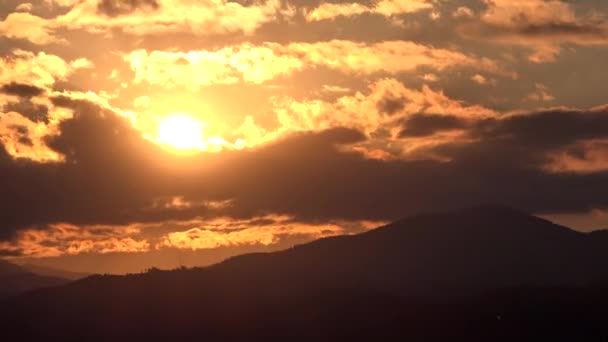 Sonnenuntergang Den Bergen Zeitraffer Wolken Himmel Sonnenaufgang Landschaft Naturblick — Stockvideo
