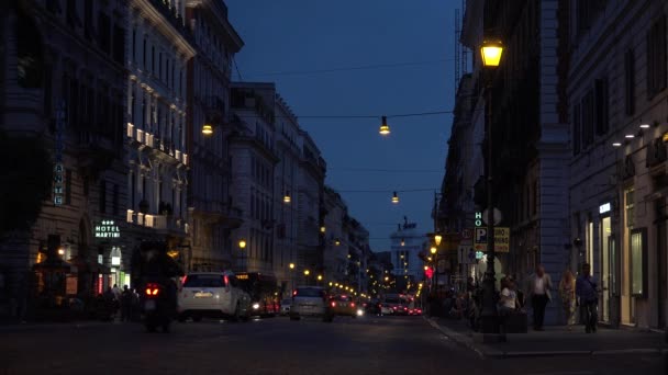 Tráfico Ciudad Noche Avión Multitud Coches Carretera Conductores Gente Calle — Vídeos de Stock