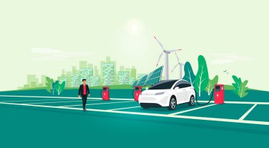 Dinlenme alanı otobanındaki şarj istasyonuna elektrik yüklü bir araba. Batarya aracı özel park yerinde duruyor. Sürdürülebilir yenilenebilir güneş paneli rüzgar enerjisiyle vektör illüstrasyonu.
