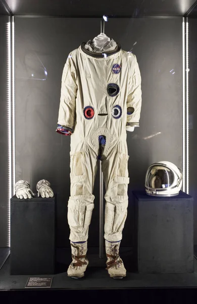 American space suit at exhibition Cosmos — Stock Photo, Image