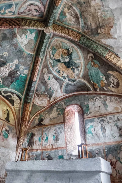 Середньовічні Настінні розписи у всіх святих готичної церкви в Ludrova, — стокове фото