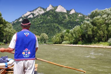 Slovakya Dunajec nehrinde rafting