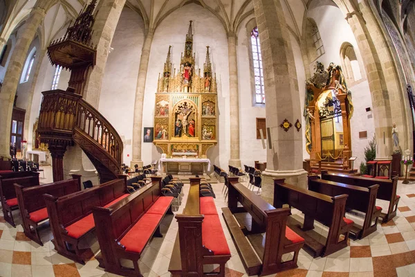 Interno della Cattedrale di San Martino, Bratislava - Slovacchia — Foto Stock