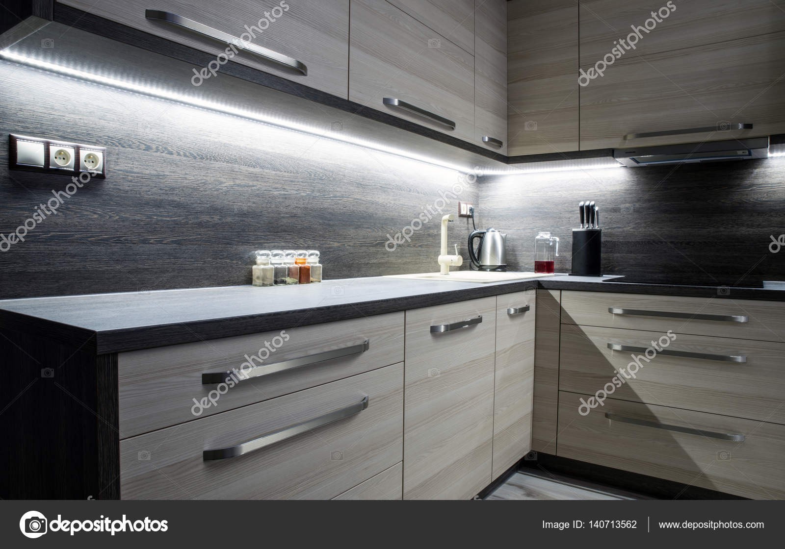 Modern konyhabútor — stock fotó © jarino #140713562