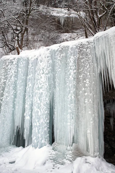 Cascata ghiacciata. Icefall Siklava skala, Slovacchia — Foto Stock