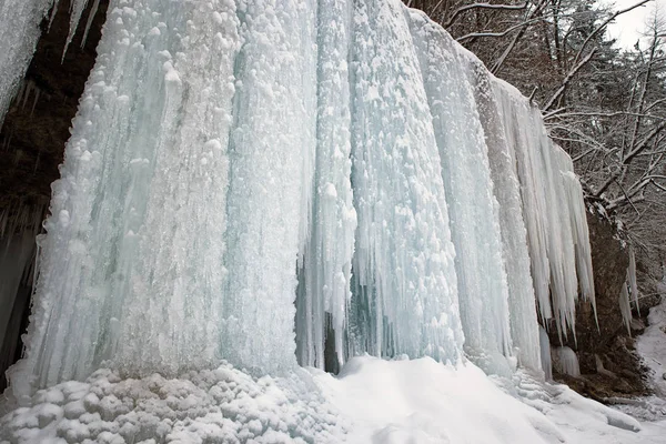 Frozen waterfall. Icefall Siklava skala, Slovakia — Stock Photo, Image