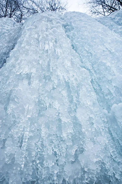 Cascada congelada. Icefall Siklava skala, Eslovaquia — Foto de Stock