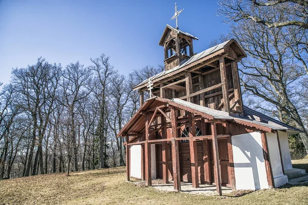 Capela de madeira histórica em Marianska hora, Eslováquia — Fotografia de Stock