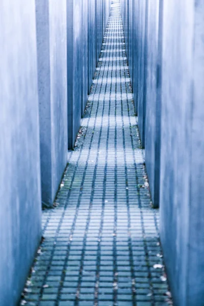 Labyrint z památníku holocaustu v Berlíně, Německo — Stock fotografie