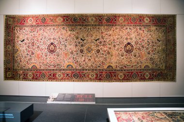 Pergamon Müzesi, Berlin - Almanya İslam Sanat odada halı