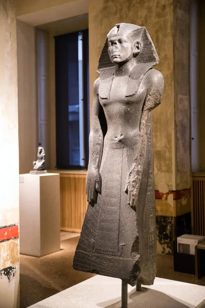 Estátua do rei Amasys no museu egípcio em Berlim, Alemanha — Fotografia de Stock