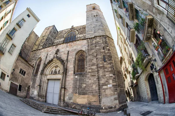 Iglesia católica en Barcelona — Foto de Stock