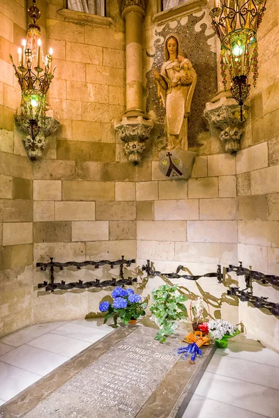 Ο τάφος του Antoni Gaudi στη Sagrada Familia, Βαρκελώνη — Φωτογραφία Αρχείου