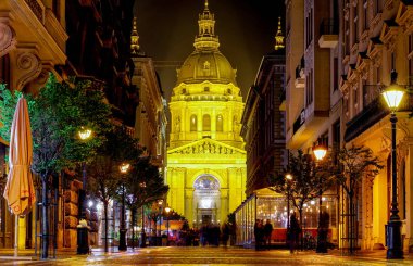 St. Stephen's Basilica in Budapest clipart