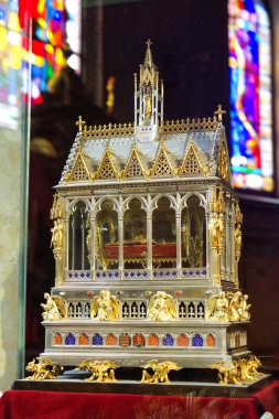 St. Stephen, Macaristan kralı kutsal sağ kolu