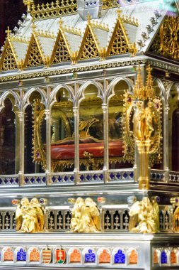 St. Stephen, Macaristan kralı kutsal sağ kolu