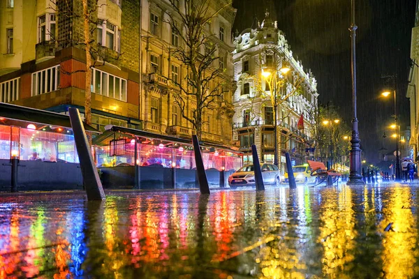 Regen in de stad Budapest, Hongarije — Stockfoto
