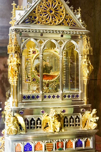 St. Stephen, Macaristan kralı kutsal sağ kolu — Stok fotoğraf