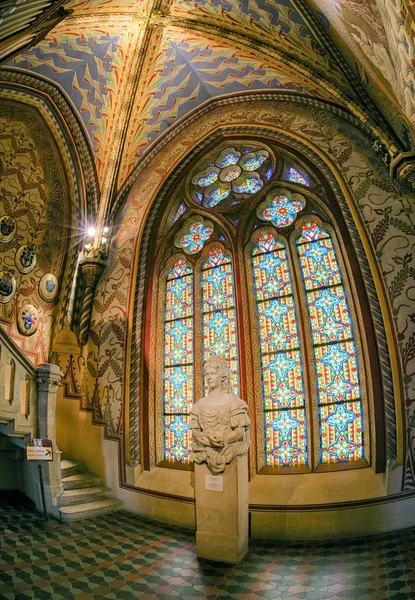 Interiör av Matthias kyrkan i Budapest, Ungern — Stockfoto