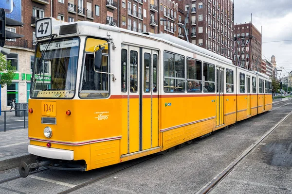 Budapeşte, Macaristan için sarı tramvay