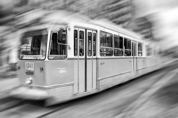 Budapeşte, Macaristan için sarı tramvay